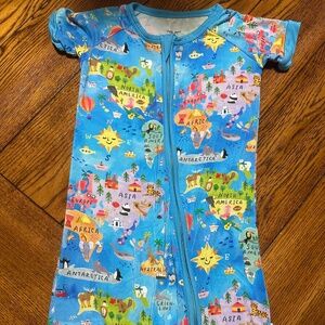 LITTLE SLEEPIES SHORTIES: Countries (Size 3T)